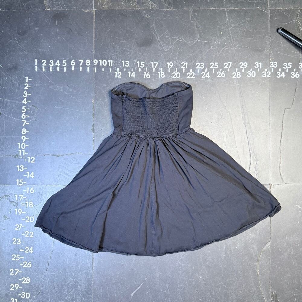 Forever 21 Black Strapless Sweetheart Mini Dress with Shirred Back - Picture 3 of 4